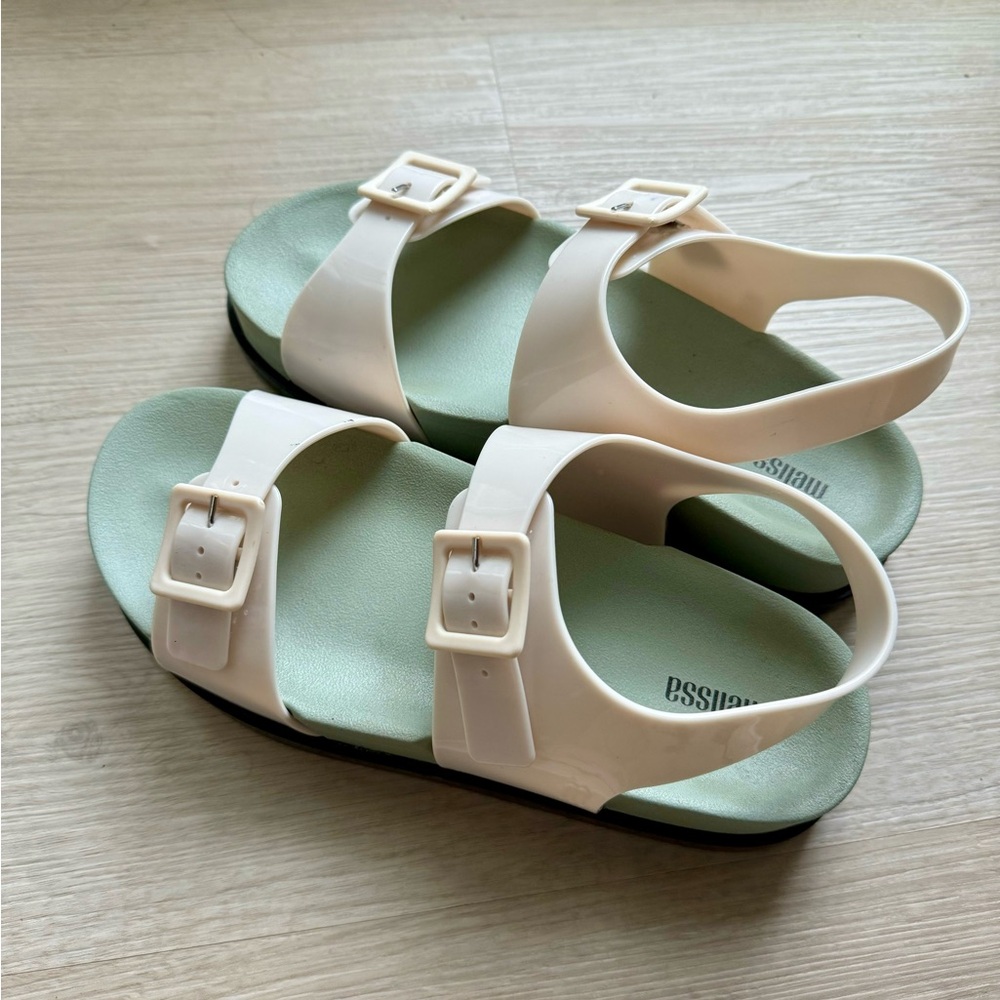 Melissa sandals size 8